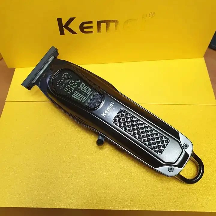 ماشین اصلاح موی سر و صورت کیمی KEMEI مدل KM-1675 رنگ رندوم